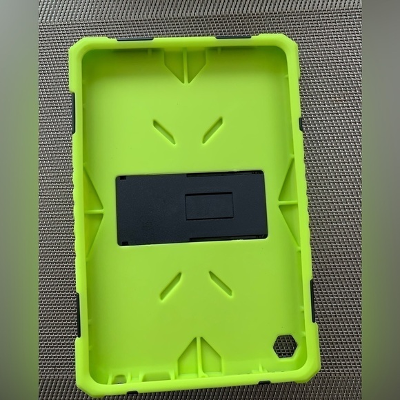 KINDLE Fire 7 Case 2022 12th
Generation Kickstand Heavy Duty Armor Defender NWT - Picture 9 of 11